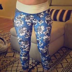 Prismsport Blue Floral Capri